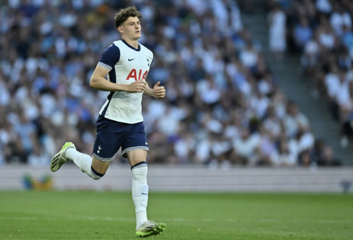 Tottenham's big-picture decision to 'grow up and come back' sends 'Kane successor' to Rankshire on loan