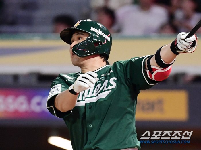 Even the 153km super fastball couldn't stop Choi Jung...30 home runs in 3 years and 30 home runs have been restored 