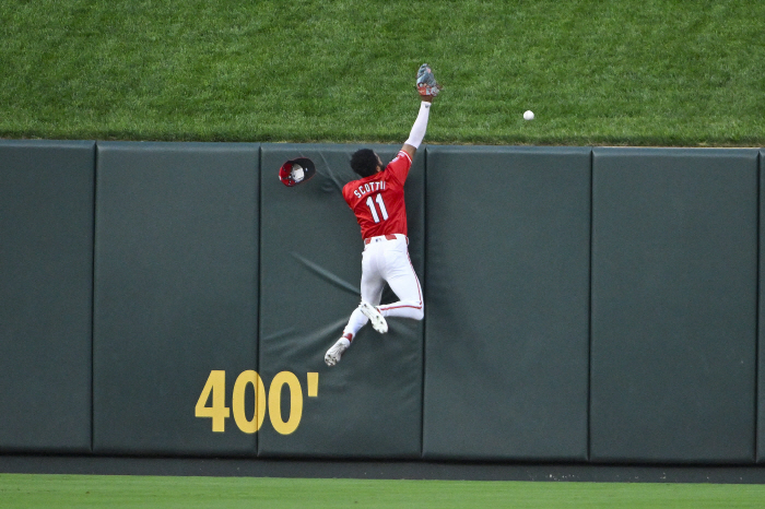 'Otani is exhausted' Another five-for-five hitless, steeply falling batting average and OPS...LAD 7-6 STL