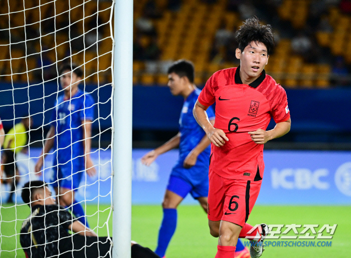 'EPL I want to go to the Bundes.' Korea University's Hong Hyun Suk suddenly decided to go to Turkey...'Transfer because I want it' Trabzonspor's highest transfer fee for the season