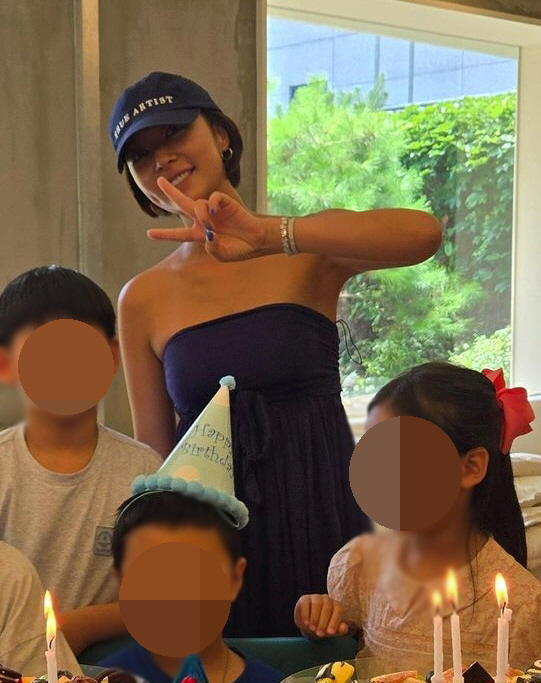 Hwang Jung-eum, a big birthday party for the first child in the divorce suit..'Our Big Prince'