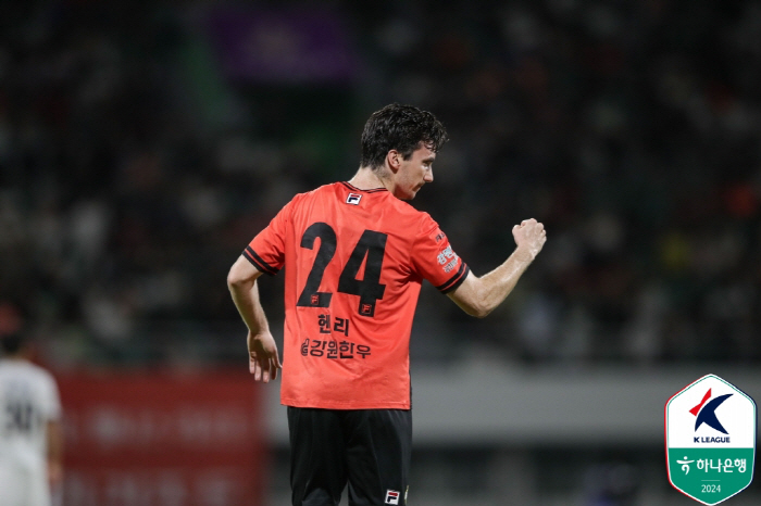 '0-2→3-2'Leading Gangwon, with three headers, it's time to shout 'First win of the foundation'