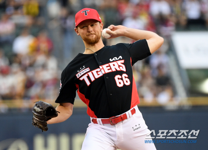 'Please, one more time...' There's a foreigner like this, and I won 36 ML games..The first KBO victory → 108 pitches fighting spirit story 