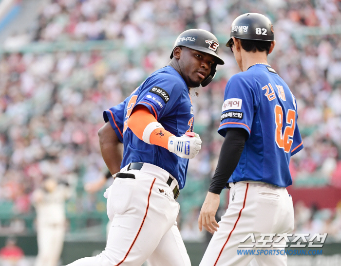 'Successfully landed the eagle! 8 wins in 8 games in Incheon'Hanwha and SSG sweeps to chase 5th place 