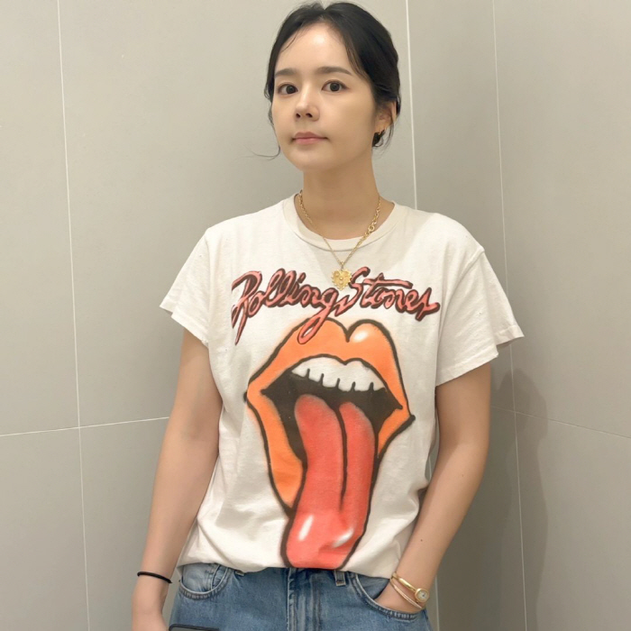 'Yeon Jung-hoon ♥' Han Ga-in Declares to Give Up Photography'Now I don't know'