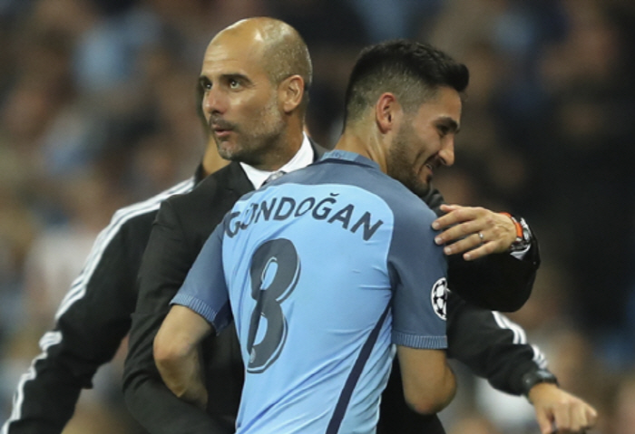 'Guardiola's man is coming back'→'Here we go' Reporter admits it!...Manchester City's former captain pushes to return for the first time in a year 'Coach also approved'