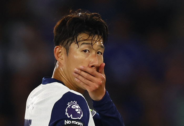 Son Heung-min's performance was disappointing. Criticism from the local media 'Awkward Touch Missed Golden Chance'