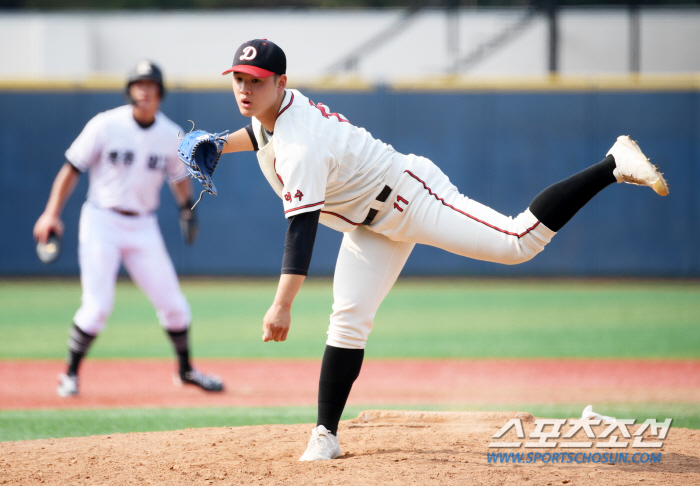 First interest rookie draft, top 4 players have been decided? But isn't it Jung Woojoo?