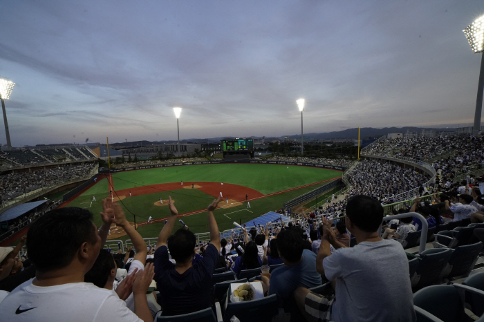 'Good management.' Honour restored '400 Home Run Land'If you even listen to the additional proposal '3 games could be played'