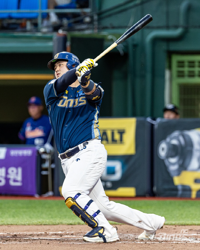 ''Kim Hyungjun 3 consecutive hits' NC finally won! Hanwha 82 rout 'Escape 11 consecutive losses' 