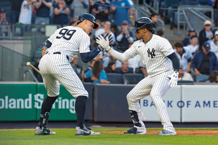 The Yankees humiliated themselves by hitting a back-to-back home run...NYY 5-9 CLE