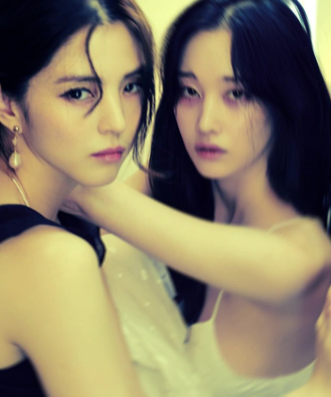 Han So-hee and Jeon Jong-seo, the decadent beauty of overpowering and showing off with their eyes