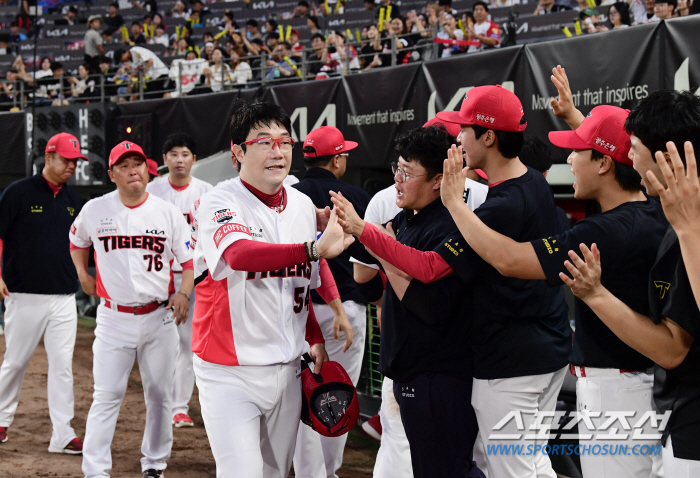 'It's a big pitcher's day.' Why do you replace it with 5 innings and 69 pitches? 'Best to win. Minimize lost points' 