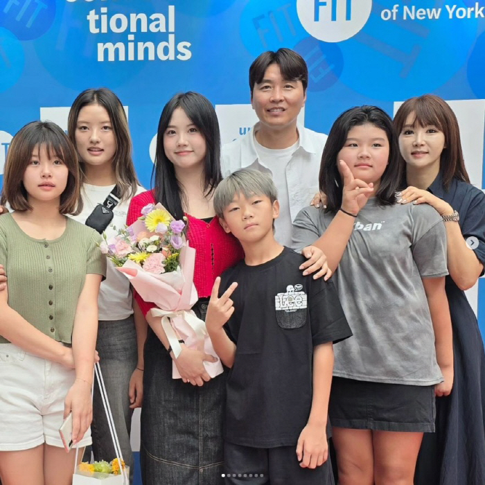 Lee Dong-guk's Daughter' Josh Admitted to prestigious U.S. fashion universities'Historical Day of the Big Bang Family'