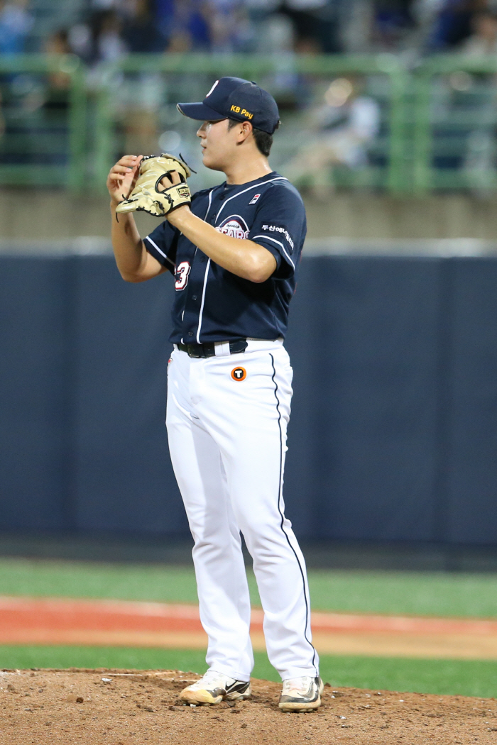 'You're the most trusted pitcher'The team leader's guarantee was also long, and the KBO League's all-time closing record march was prepared.'