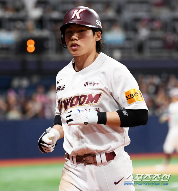 Red pepper powder towards Yeolryang! 'Song Sung-moon's net shot  5 RBIs → Kim Hye-sung's final hit' Kiwoom saved the possibility of a 9-3 complete victory over LG in autumn baseball 