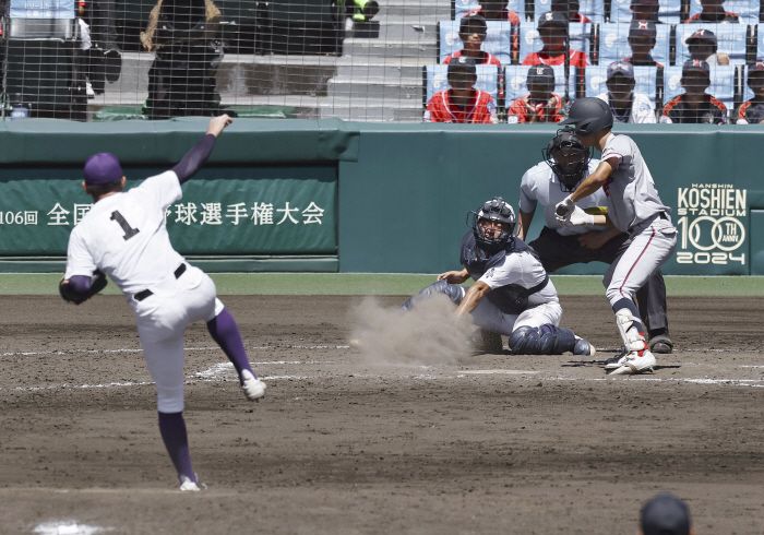 To win Koshien with two left-handed pitchers, Kyoto International High School Nakazaki is responsible for 31 innings, and second-year student Nishimura 24 innings of ERA'0', monsters made miracles