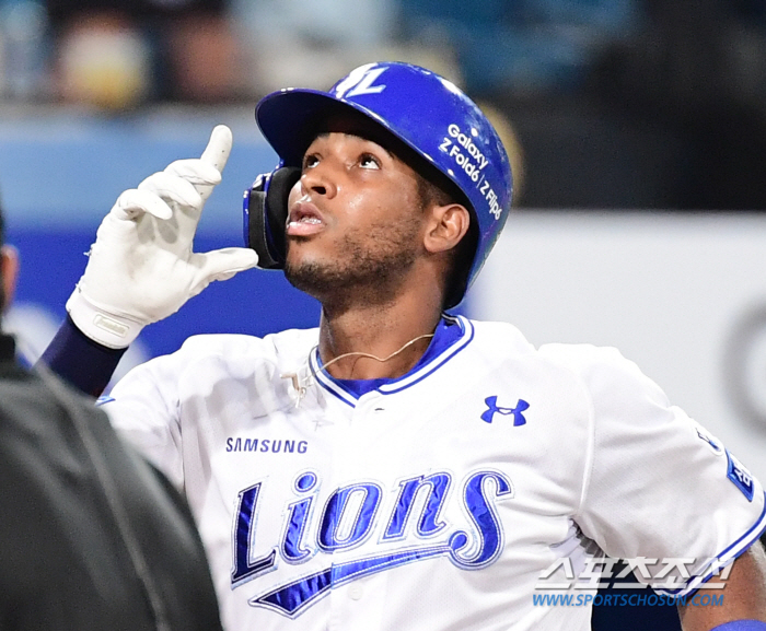 Intense 'Rapak debut two-run shot'Samsung Diaz in front of full crowd home fans 'Luckyard'Certified final shot 