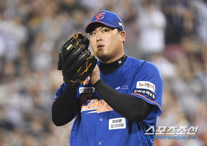 '19 years, you've been waiting for a long time' RYU won 8 games. Fantastic throw...Hanwha, Doosan's 3rd consecutive game in 7020 days 'Impressive Sweep' 