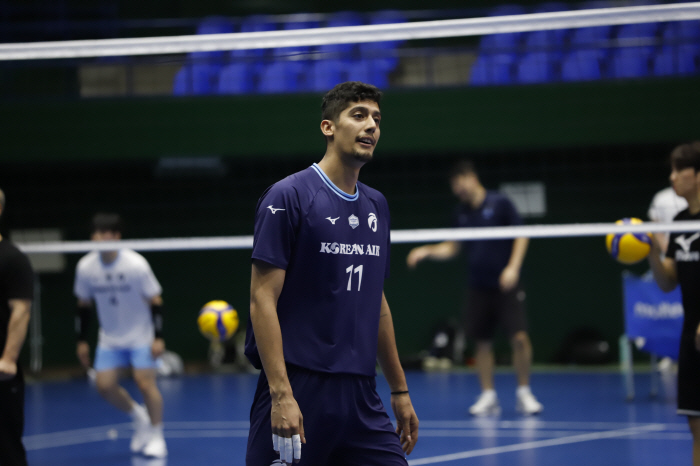 '4th consecutive defeat in integration''Enters daily training with 100% full power'Chance to feel the flow of volleyball against the VNL's second-place professional team'