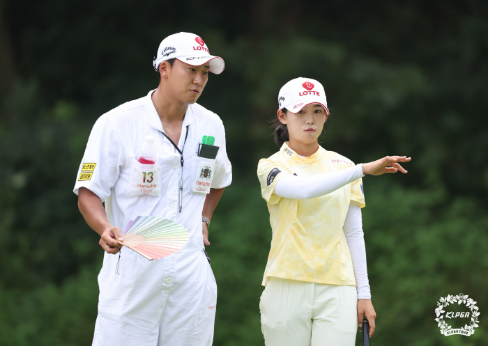 'In a competition where she dreamed of winning 10 titles in Tongsan' Park Ji-young is back, beating Lee Ye-won to come from behind to win a major competition...Prize money, second place in the grand prize. 