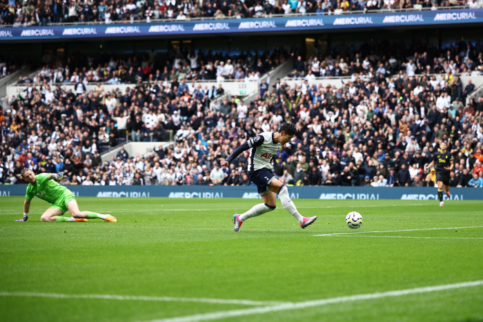 'Relaxed Pickford, uncomfortable...'' Omniscient view of Dae Heung-min, multi-goal scene against Everton