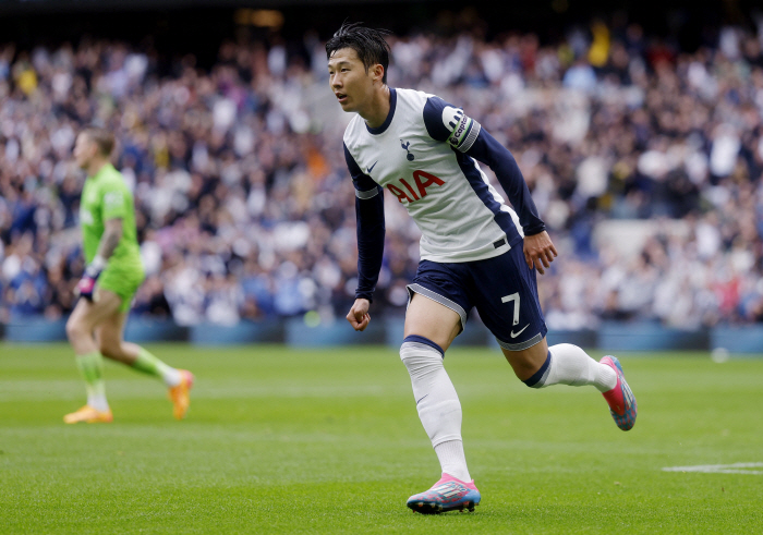 'SON, release it? Are you arrogant?'→ Shut up! Son Heung-min scored his first multi-goal of the season  MOM of the game...Tottenham win 2-0 against Everton