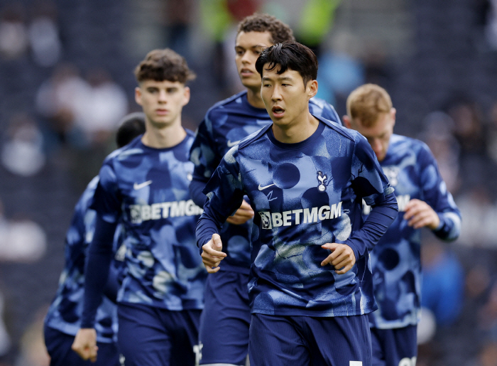 'SON, release it? Are you arrogant?'→ Shut up! Son Heung-min scored his first multi-goal of the season  MOM of the game...Tottenham win 2-0 against Everton