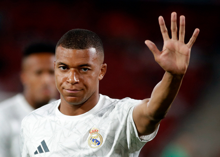 Mbappe, you're not gonna say 'Azar', are you? Silence for 2 consecutive games → Explosion of debut goals for competitors born in 2006...Real won 3-0 against Villadolid