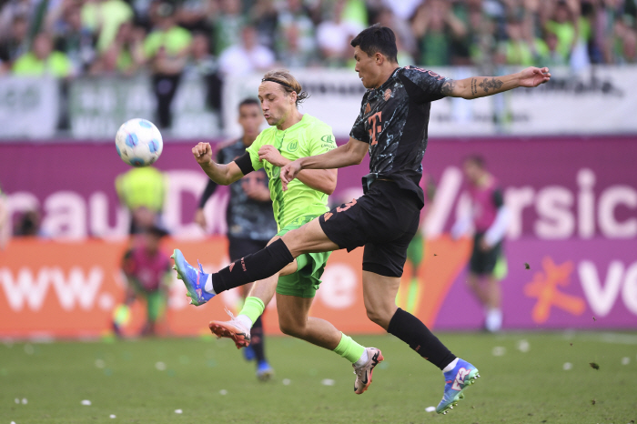 'Send to KIM 2nd Army!''Asian Marketing Player'→ Was Tuchel really right...Fans' shock and anger poured out to Kim Min-jae for the opening game, competitive signal for the main player