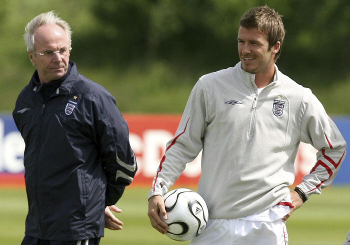 Beckham → 'Cain Memorial Wave' '英's first foreign head coach Eriksson dies