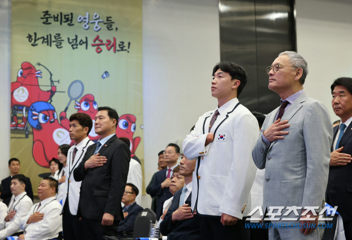 'Fighting, Team Paris Paralympics Korea!' Minister of Affairs Yoo In-chon attends the opening ceremony on the 28th...We're cheering for you until the 31st