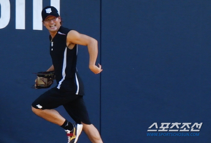 Kim Sang-soo's finger injury is running and running under the sun...'Your arms and legs are fine!' 