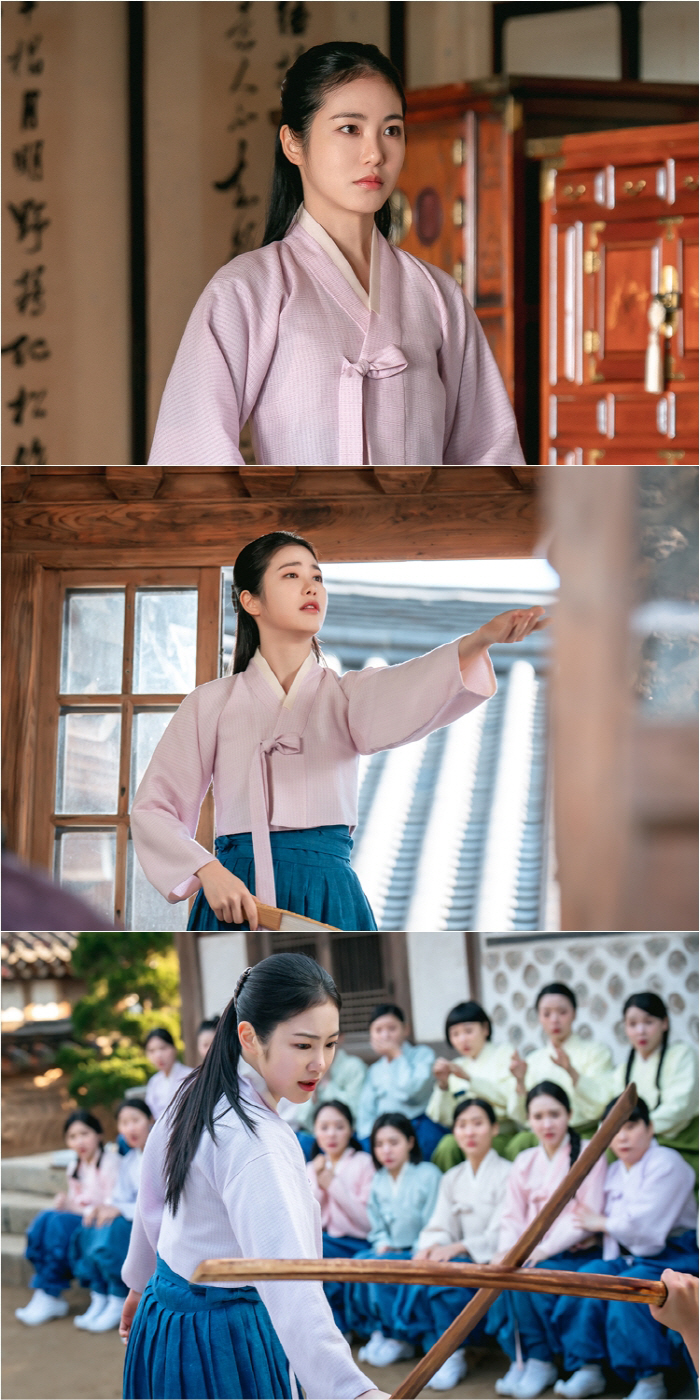 The opposite of Kim Tae-ri..Shin Ye-eun transforms into elite Korean theater company  Ice Princess