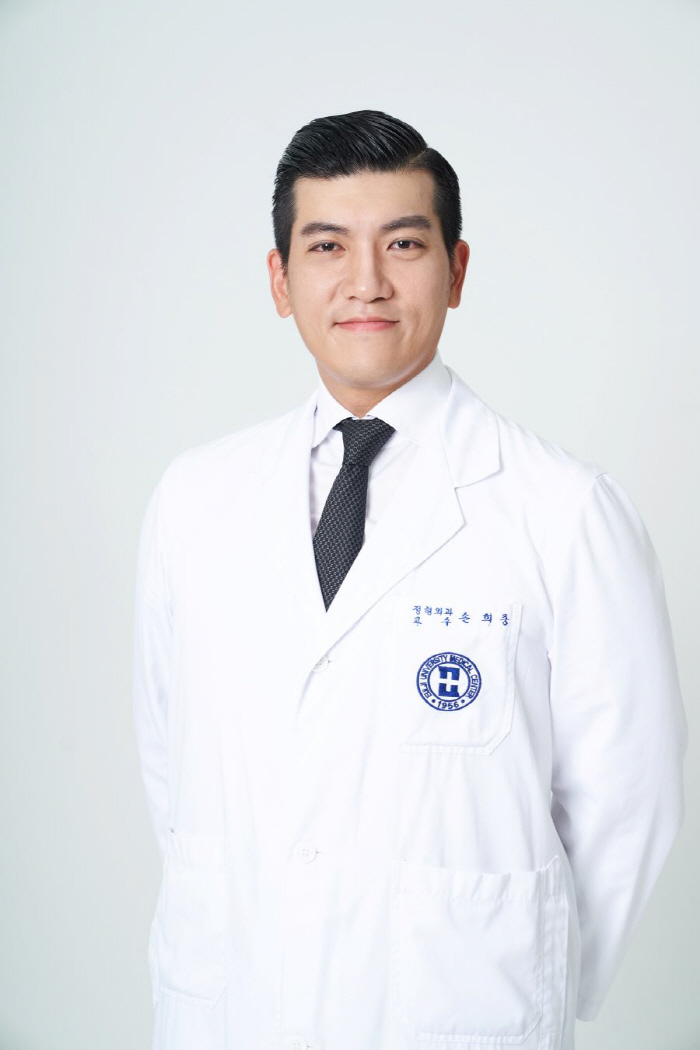 Professor Son Hee-joong of Nowon-eulji Hospital won the 'Young Researcher Award' of the Korean Society of Vertebrate Surgeons