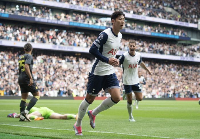 Son Heung-min's class 'EPL Special Level' proved by the record 'Even if the 英 media is tough, SON is special' Son Heung-min's overwhelmingly No. 1 in the number of strikers occupied  Best 11