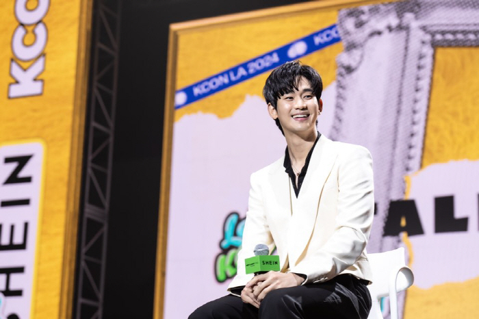 亞Tour → KCON LA → Overseas advertising..Kim Soo-hyun, global influencer