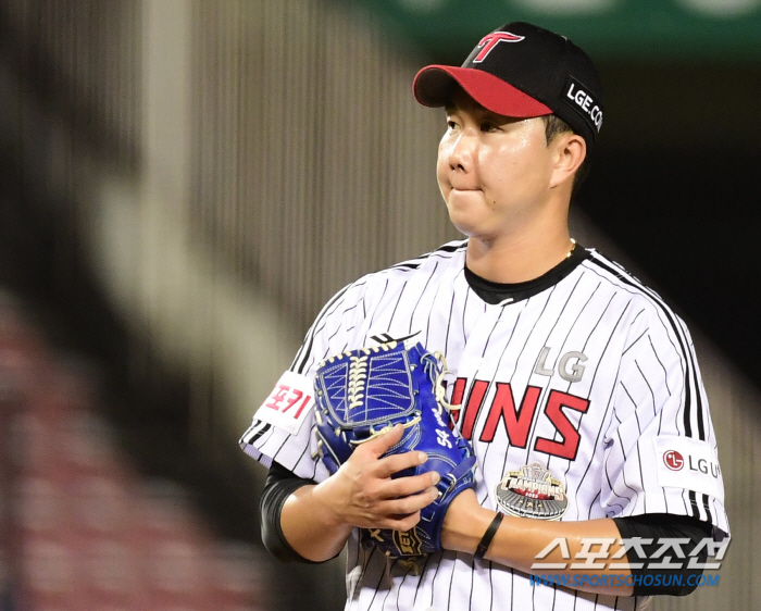 Kim Jin-sung yesterday and Ham Deok-ju and Yoo Young-chan today. He lo ...