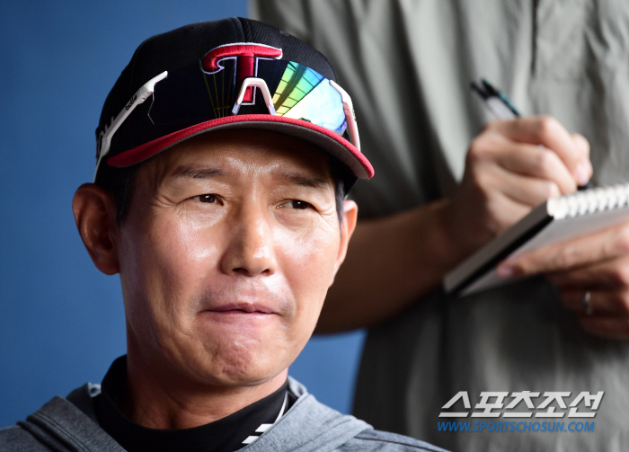 'Kim Kyung-tae → Choi Sang-deok → Kim Kwang-sam' LG pitching coach again. 'Changing the mood. Pitchers know well.' 