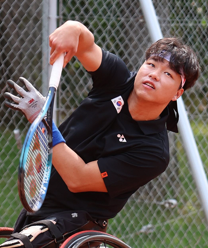 Sports Toto Wheelchair Tennis Team Lim Ho-won aims at the Paris Paralympics medal