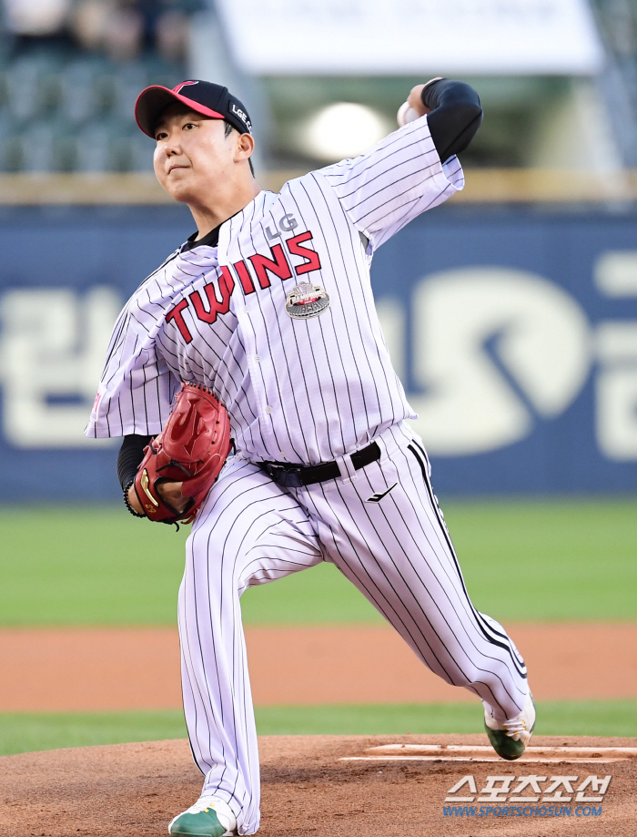 'This is the MVP'3 come-from-behind in the 8th inning → Bambao's home run-like ball jump catch in the 9th inning. KT also came from behind to win 8-7. LG Hernandez's shock upset loss 