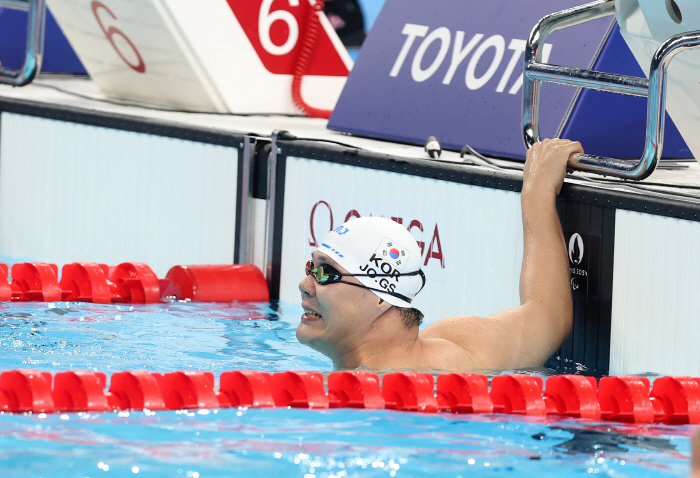  Cho Ki-sung, a three-time winner of the 2016 Rio Paralympic Games, failed to win a medal in 4th place in the 50m breaststroke. The 100m butterfly champion declared his retirement after failing the preliminary round