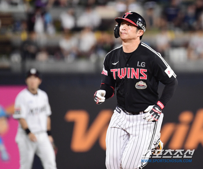 Three consecutive losses, and changing the mood is home runs...LG, Moon Bo-kyung and Oh Ji-hwan Hitters Home Run Exploded 