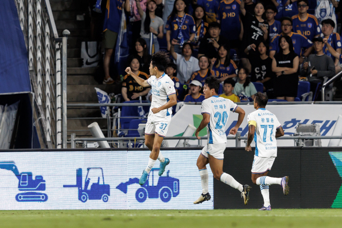 'I can't believe I scored 9 goals in the East Sea.' Arabidze's multi-goal  goal → Ulsan, 5-4 win over Pohang'Reclaiming the Leadership'