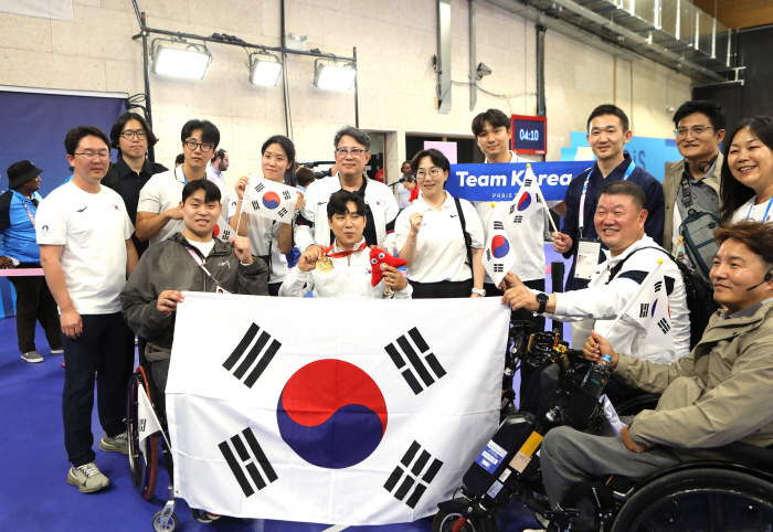  Dream of a 'football star' who was hit by a drunk car, Yoo Yeon-soo's Paralympic tour that found new hope in shooting