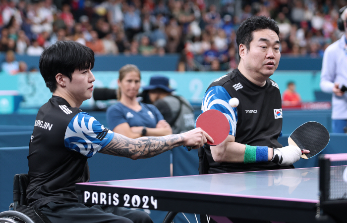  Korean table tennis 'Secret Hidden Card' Jang Young-jin-Park Sung-joo, a great achievement to the final of the men's doubles (MD4). Cha Soo-yong - Park Jin-chul harvests bronze