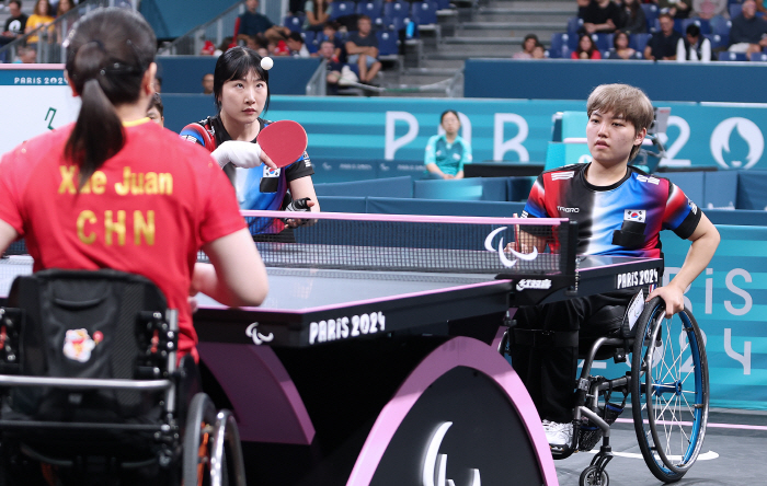  Seo Soo-yeon and Yoon Ji-yu won the 銀 for the Paris Paralympics. Expectations collapsed in front of the wall in China