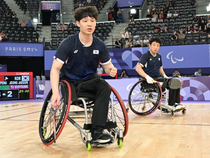 'Shuttlecock of the 26th-generation doubles group'Yoo Soo-young X Jung Jae-gun 男 doubles silver medal