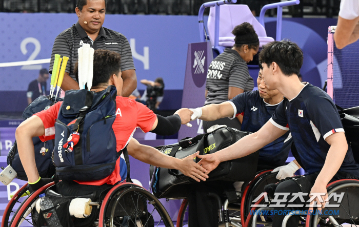 'Shuttlecock of the 26th-generation doubles group'Yoo Soo-young X Jung Jae-gun 男 doubles silver medal