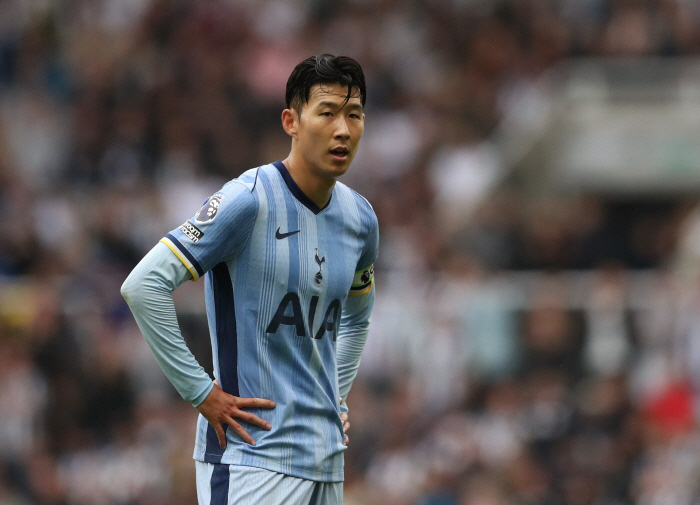 Will there be a claim again 'Shock Release'...'One-top performance is difficult'''Silence from the left'...''0 effective shots'Son Heung-min disappointed sluggishnesslowest rating→ Tottenham lost 1-2 to Newcastle